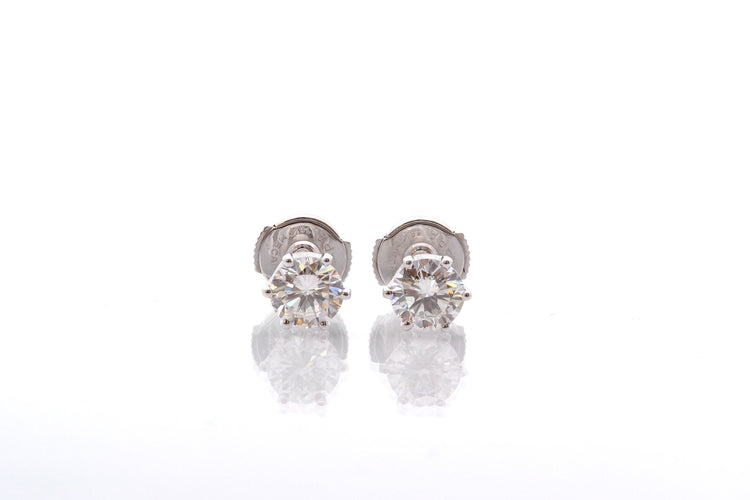 Puces d'oreilles en diamants 0,70 ct 58 Facettes 27924