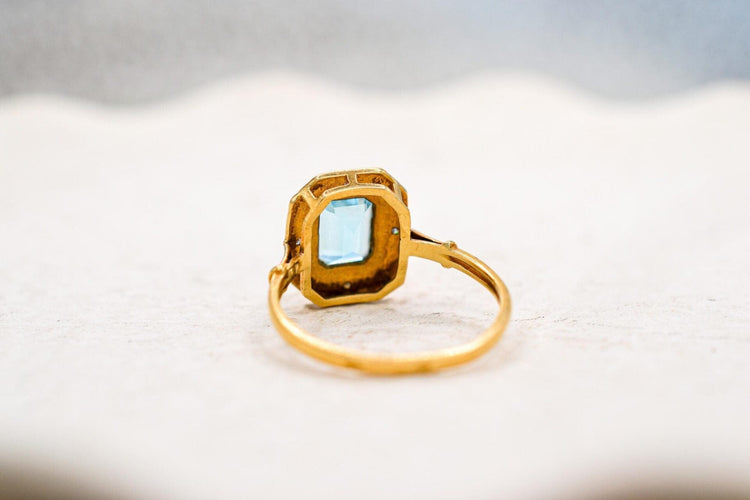 Bague octogonale en or jaune 18 carats avec topaze et diamants 58 Facettes 3889