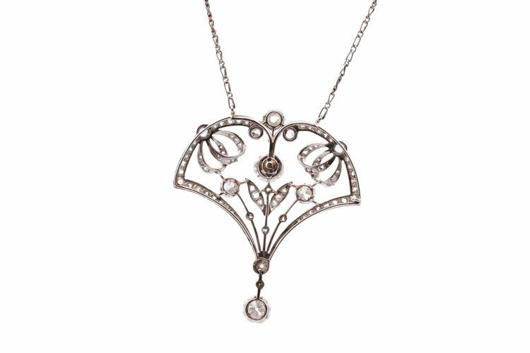 Collier ancien vers 1900 en platine et diamants 58 Facettes 27971