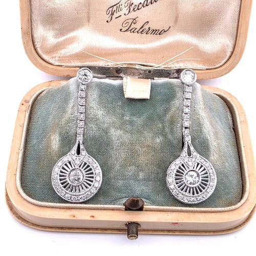 Boucles d'oreilles Boucles d'oreilles années 1930 en or blanc 18 ct et diamants 58 Facettes 90/26 B