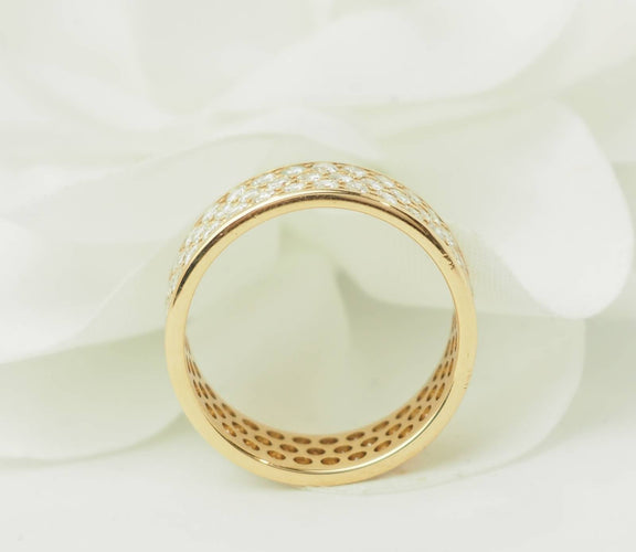 Bague 55 Bague alliance pavée de diamants en or jaune 18 kt 58 Facettes 33676