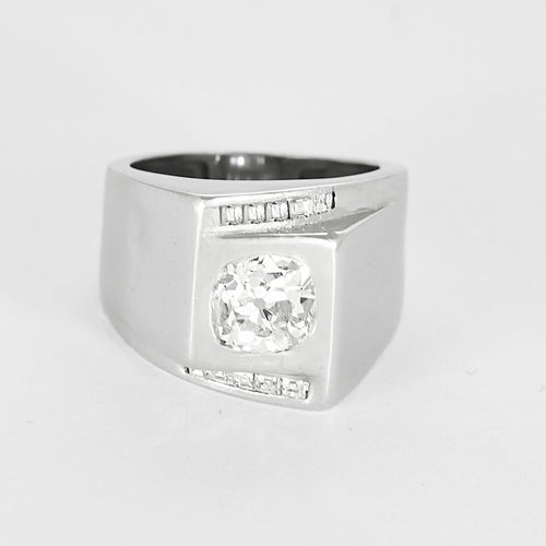 Bague 43.5 Élégante bague chevalière mouvementée en platine et diamants 58 Facettes B250614