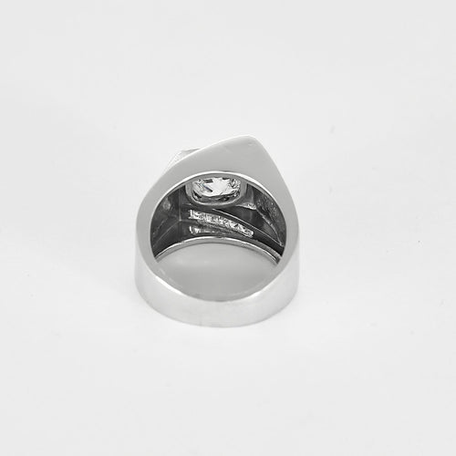 Bague 43.5 Élégante bague chevalière mouvementée en platine et diamants 58 Facettes B250614