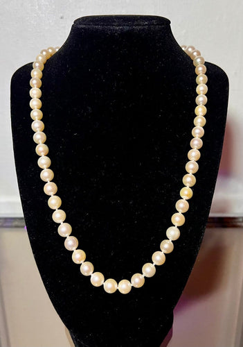 Collier Collier Akoya - 58 perles de culture blanches, fermoir en or gris 18k saphir 58 Facettes 883