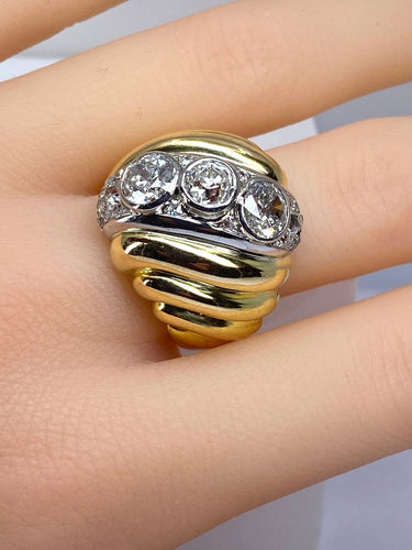Bague 56 Bague godronnée en or jaune 18 carats et platine avec diamants 58 Facettes AB690