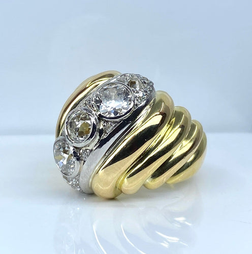 Bague 56 Bague godronnée en or jaune 18 carats et platine avec diamants 58 Facettes AB690