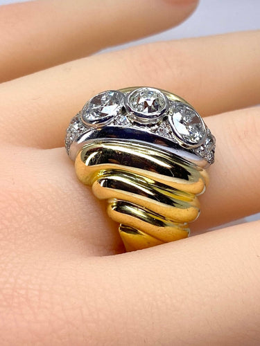 Bague 56 Bague godronnée en or jaune 18 carats et platine avec diamants 58 Facettes AB690