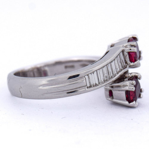 Bague 55 Bague vintage en or blanc 18 ct avec rubis et diamants 58 Facettes AN590 '(00119)