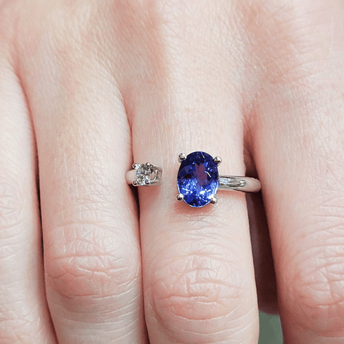 Bague 54 Bague en or blanc 18k avec tanzanite et diamant brillant 58 Facettes S474