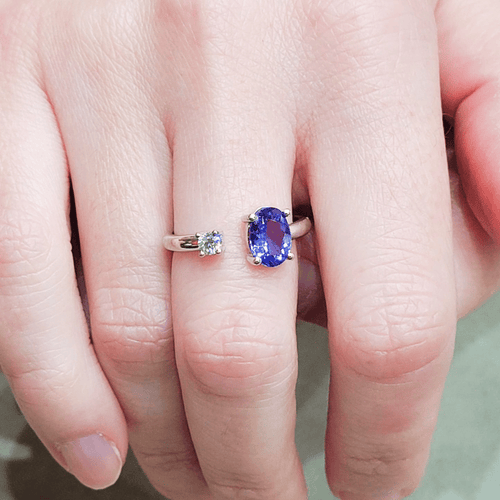Bague 54 Bague en or blanc 18k avec tanzanite et diamant brillant 58 Facettes S474