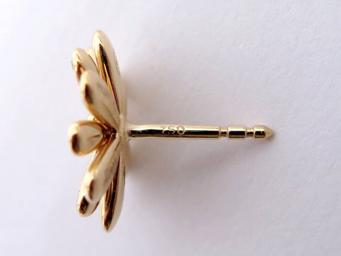 Boucles d'oreilles Poiray Flower PM - Boucles d'oreilles en or jaune 18k et diamants 0,27 ct 58 Facettes 273806