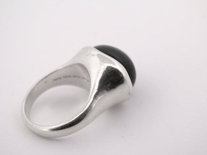 Bague 55 Tiffany & Co Elsa Peretti - Bague cabochon en argent 925 et jade noir 58 Facettes 273865
