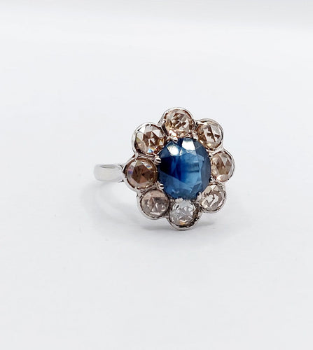 Bague 48 Bague marguerite antique en or blanc 18k et platine, saphir et diamants 58 Facettes A06876