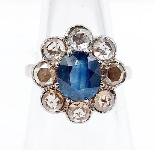 Bague 48 Bague marguerite antique en or blanc 18k et platine, saphir et diamants 58 Facettes A06876