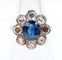 Bague 48 Bague marguerite antique en or blanc 18k et platine, saphir et diamants 58 Facettes A06876