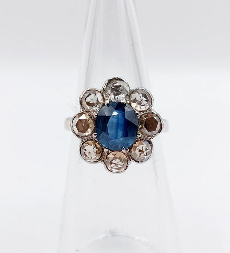 Bague 48 Bague marguerite antique en or blanc 18k et platine, saphir et diamants 58 Facettes A06876