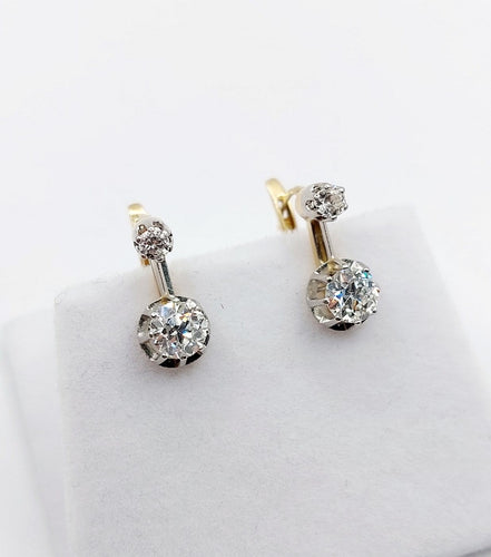 Boucles d'oreilles Dormeuses antiques - Boucles d'oreilles en or 18k, platine et diamants 58 Facettes A06906