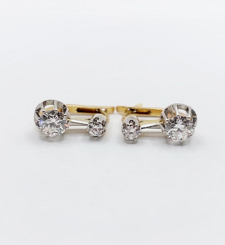 Boucles d'oreilles Dormeuses antiques - Boucles d'oreilles en or 18k, platine et diamants 58 Facettes A06906
