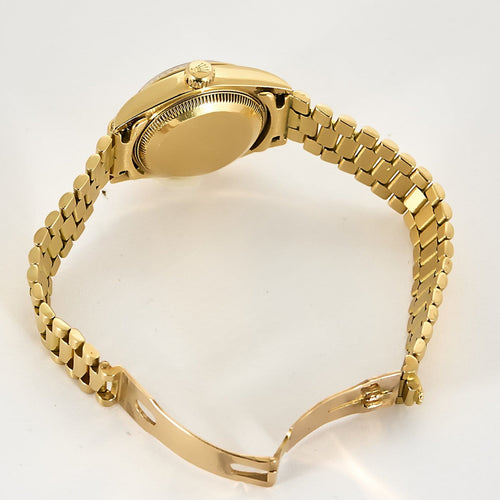 Montre ROLEX - Lady Datejust - Iconique et rare montre de dame en or jaune à boitier rond et à mouvement automatique 58 Facettes B260081