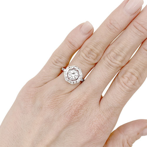 Bague 57 Bague ancienne platine et diamants. 58 Facettes 35345