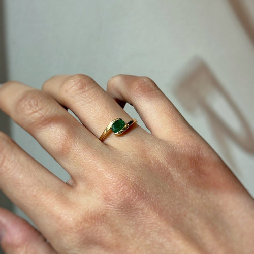 Bague 54 Bague en or jaune sertie d’une émeraude ovale 58 Facettes 260020SP