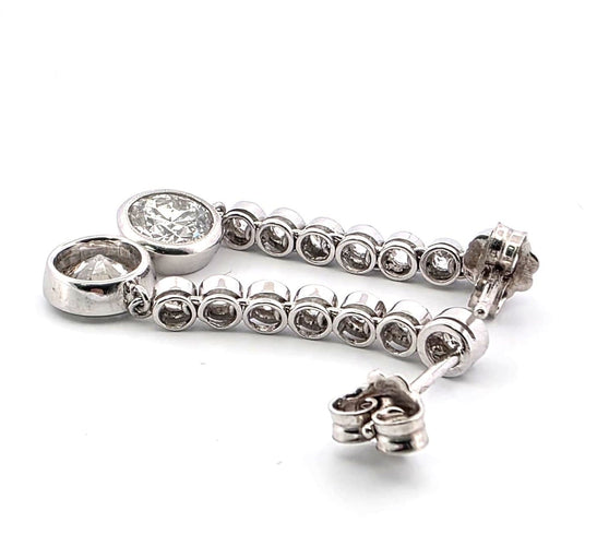 Boucles d'oreilles Boucles d’oreilles en or blanc 18 ct avec diamants 58 Facettes 1823 A SHD 161/25