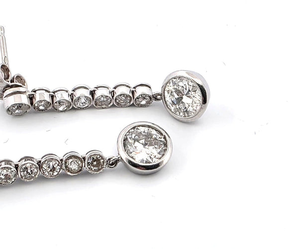 Boucles d'oreilles Boucles d’oreilles en or blanc 18 ct avec diamants 58 Facettes 1823 A SHD 161/25