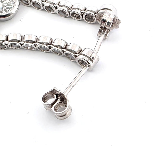 Boucles d'oreilles Boucles d’oreilles en or blanc 18 ct avec diamants 58 Facettes 1823 A SHD 161/25