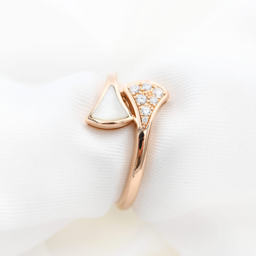 Bague 54 Bague Bulgari Diva en or rose avec diamants et nacre 58 Facettes 22652