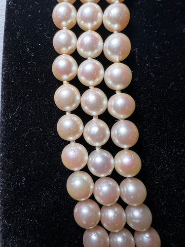 Collier Collier 3 rangs de perles de culture Akoya, fermoir en or 18K, 42 cm 58 Facettes 935