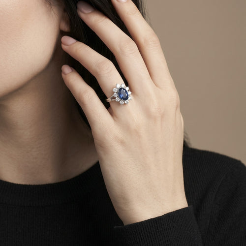 Bague 52 Bague saphir Kanchana ovale et diamants en or blanc 18 carats 58 Facettes OC-61100178