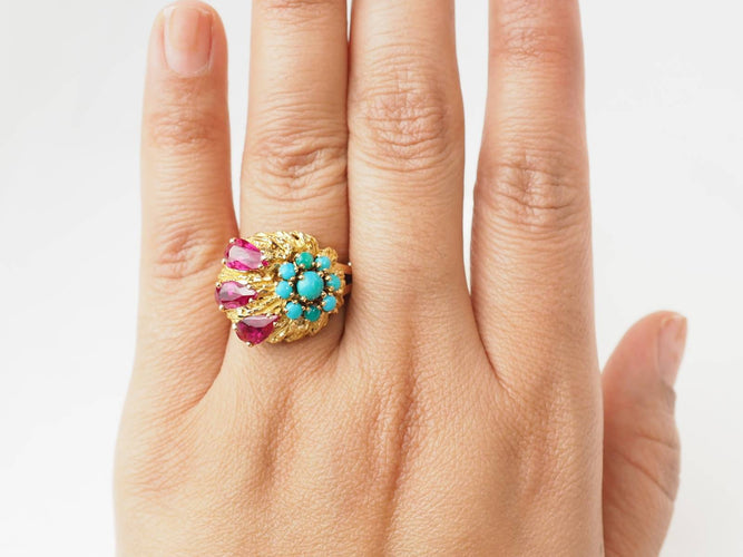 Bague 52 Bague fleur ancienne en or jaune 18 ct, rubis et turquoises 58 Facettes 33697