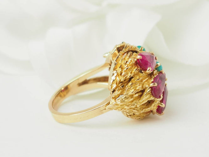 Bague 52 Bague fleur ancienne en or jaune 18 ct, rubis et turquoises 58 Facettes 33697