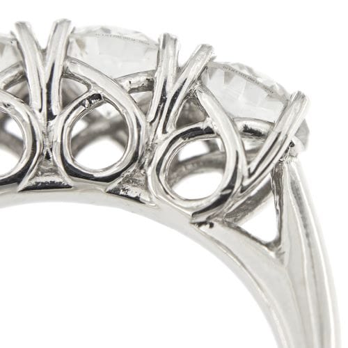 Bague 68 Bague trilogy - Diamants 1,17 ct en or blanc 18 ct 58 Facettes 3550