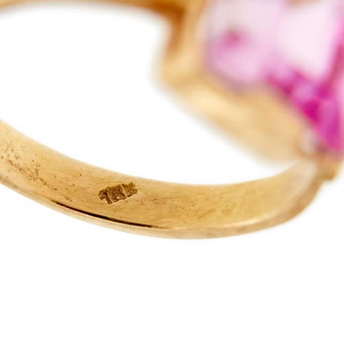 Bague Bague - Saphir rose synthétique rectangulaire 5,50 ct en or rose 18 ct 58 Facettes 36848
