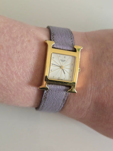 Montre Hermès Heure H - Montre femme HH1.201 en acier plaqué or jaune 58 Facettes 1