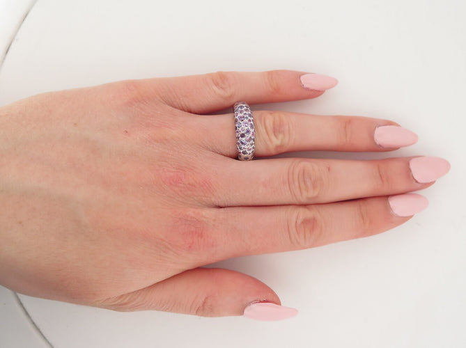 Bague 50 Chaumet Grains de Caviar - Bague en or blanc 18K et saphirs mauves 58 Facettes 273840