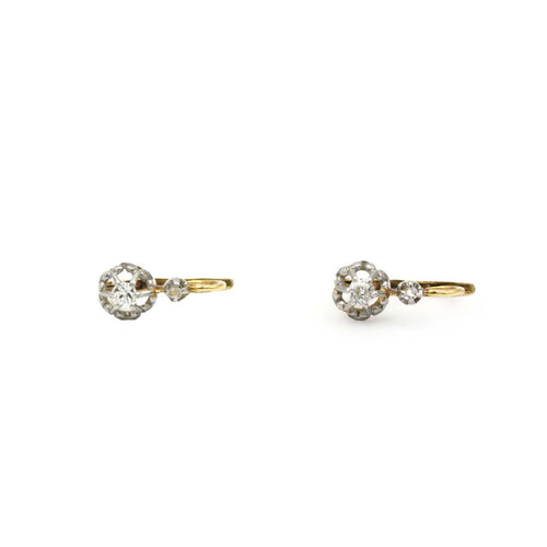 Boucles d'oreilles Boucles d'oreilles dormeuses en or jaune, platine et diamants 58 Facettes 260104R