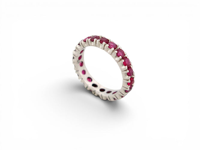 Bague 49 Alliance américaine - Bague pavée de 20 rubis en or blanc 18k 58 Facettes 273952