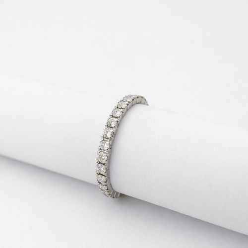 Bague 55 Bague alliance rivière en or blanc 18 carats et diamants 58 Facettes 35956