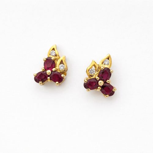 Boucles d'oreilles Boucles d’oreilles - Motif floral en or jaune 14 carats rubis et diamants 58 Facettes 35337