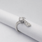 Bague 51 Bague solitaire contemporaine en or blanc 18 carats et diamants 58 Facettes 35218