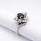 Bague 52 Bague fleur en or blanc 18 carats avec saphir et diamants 58 Facettes 35151