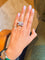 Bague 52.5 Bague Tank en or blanc 18 carats avec diamants et rubis 58 Facettes bague tank diaman