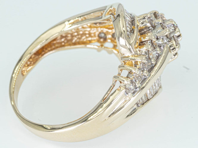 Bague Bague entourage - Or jaune 14 ct et diamants 0,65 ct 58 Facettes 042X
