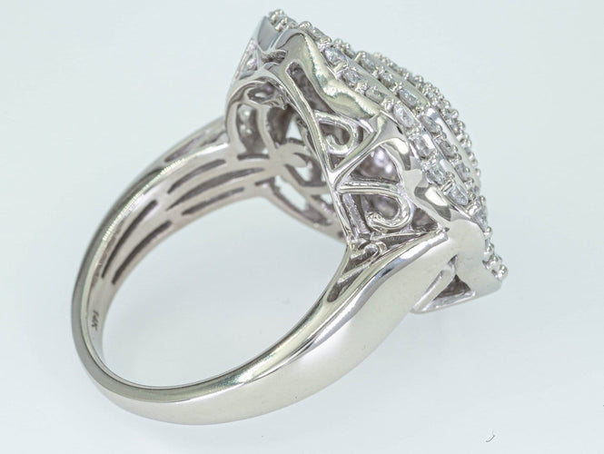 Bague 56 Bague entourage - Or blanc 14 ct et diamants naturels 1,92 ct 58 Facettes W102
