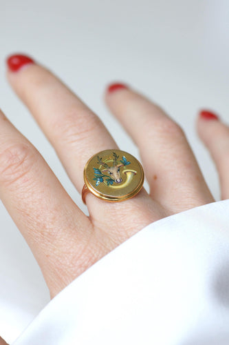 Bague 55 Bague ancienne - Motif cerf et cor de chasse en or jaune 18 ct 58 Facettes