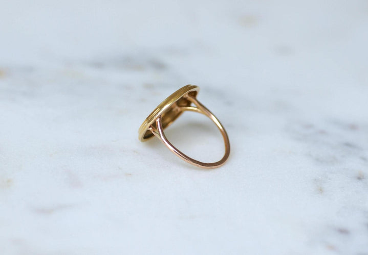 Bague 55 Bague ancienne - Motif cerf et cor de chasse en or jaune 18 ct 58 Facettes