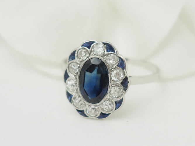 Bague 62 Bague Pompadour - Saphir 1,80 ct et diamants en or blanc 18 K 58 Facettes 33680