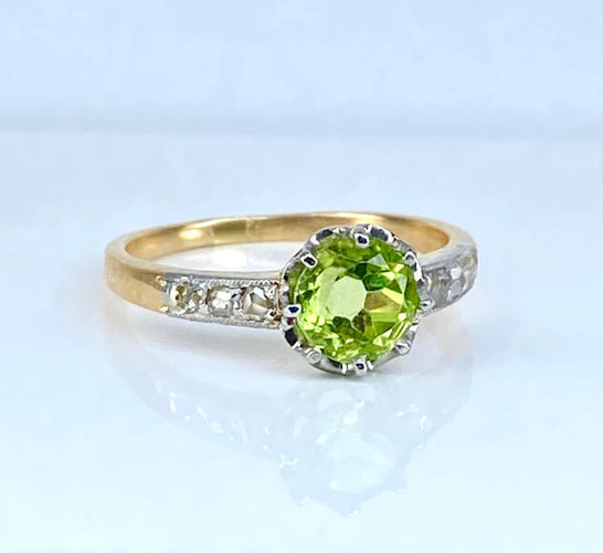 Bague 51 Bague en or jaune 18 carats au péridot et diamants 58 Facettes AB699
